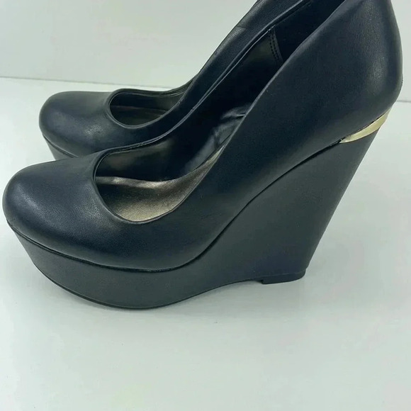 GLO Heels - Picture 3 of 8